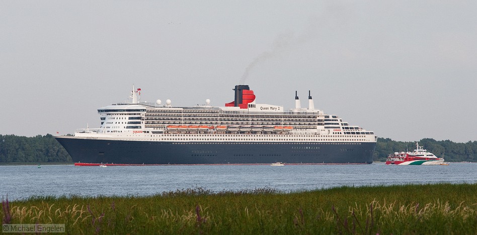 images/queenmary2_std.jpg